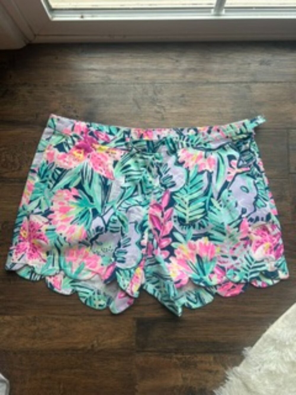 Lilly Pulitzer Shorts. size 8
